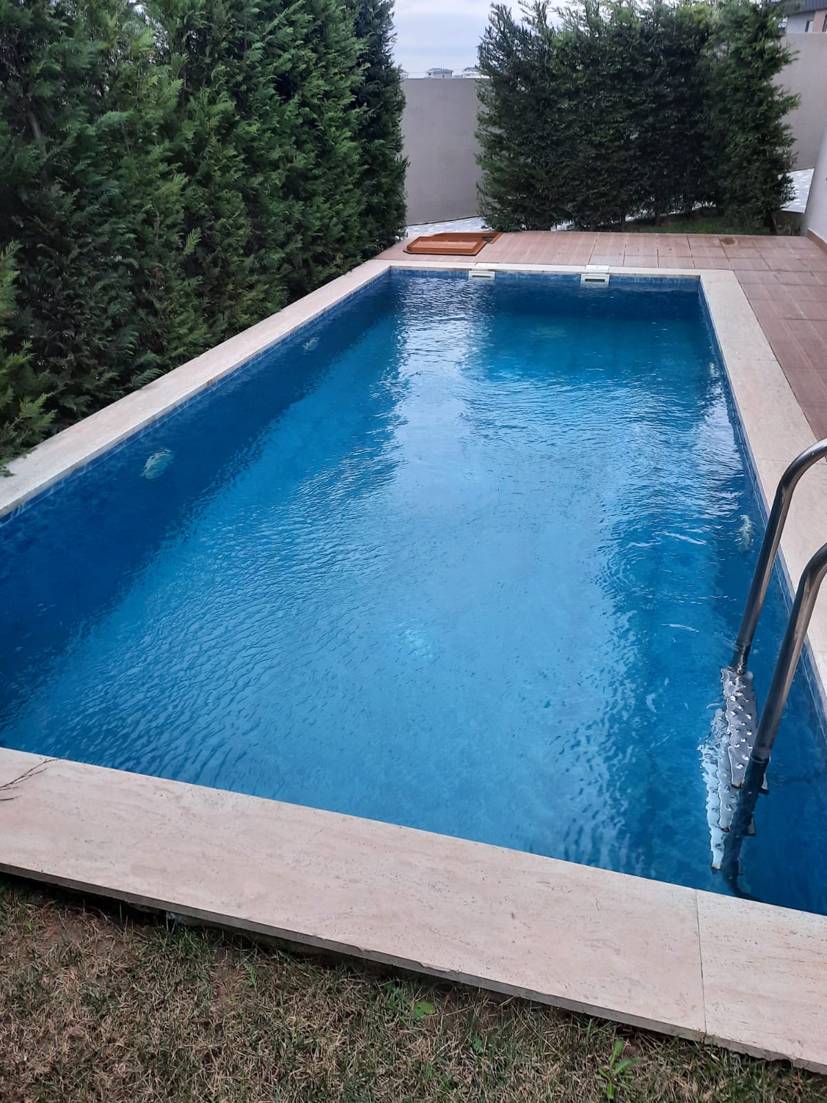 فيلا مع مسبح خاص و حديقة خاصة للايجار اليومي باسطنبول